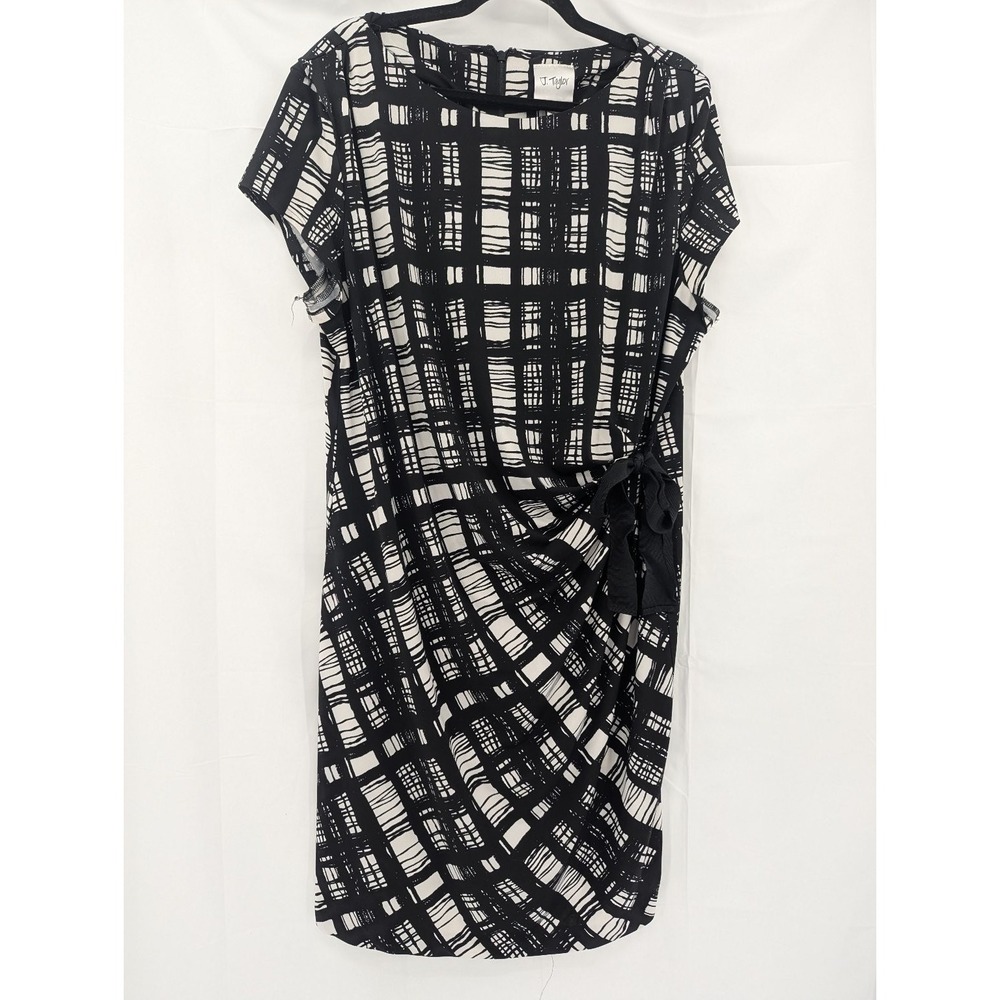 J. Taylor Dress Women's Black‎ White 20W Abstract Print Tie Detail